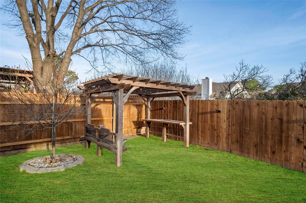 1819 Sandalwood Lane