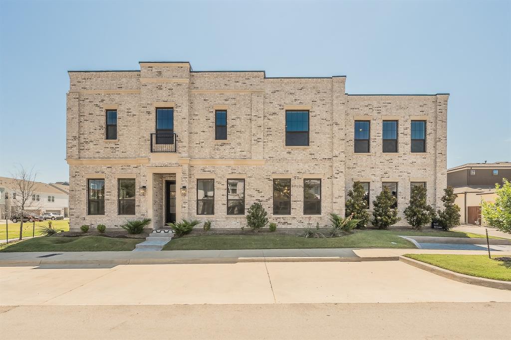 305 Sunset Lane 101