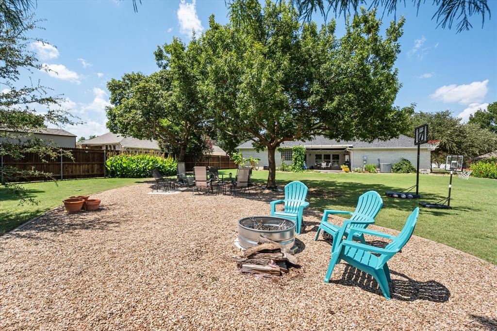 2811 London Lane