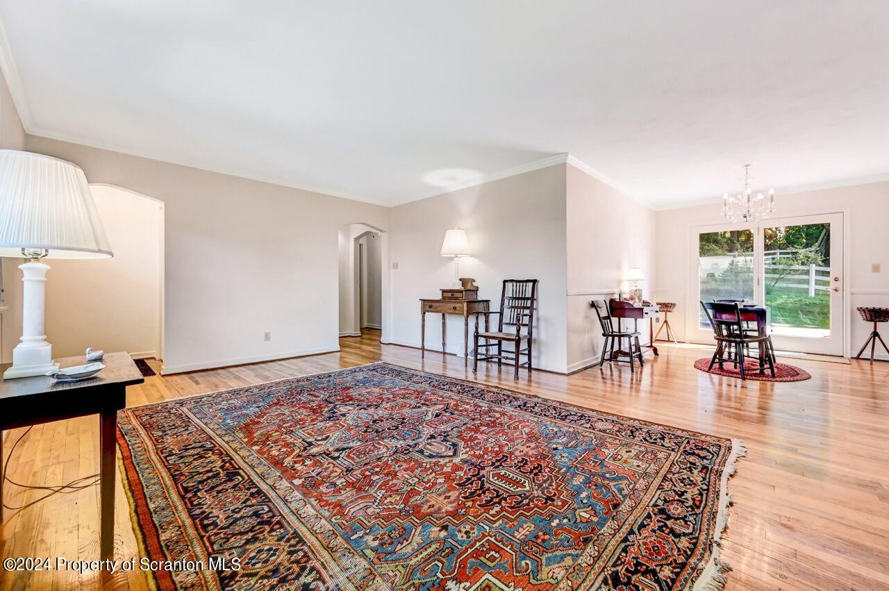 100 Buckhill