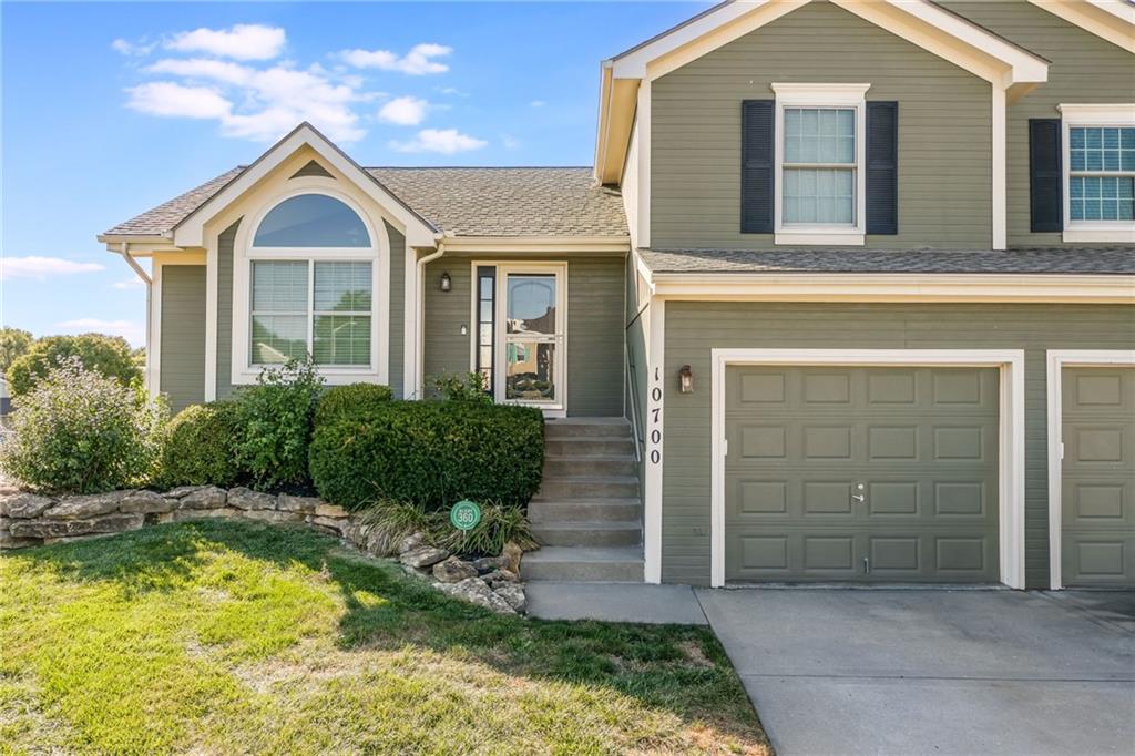 10700 N Holmes Street