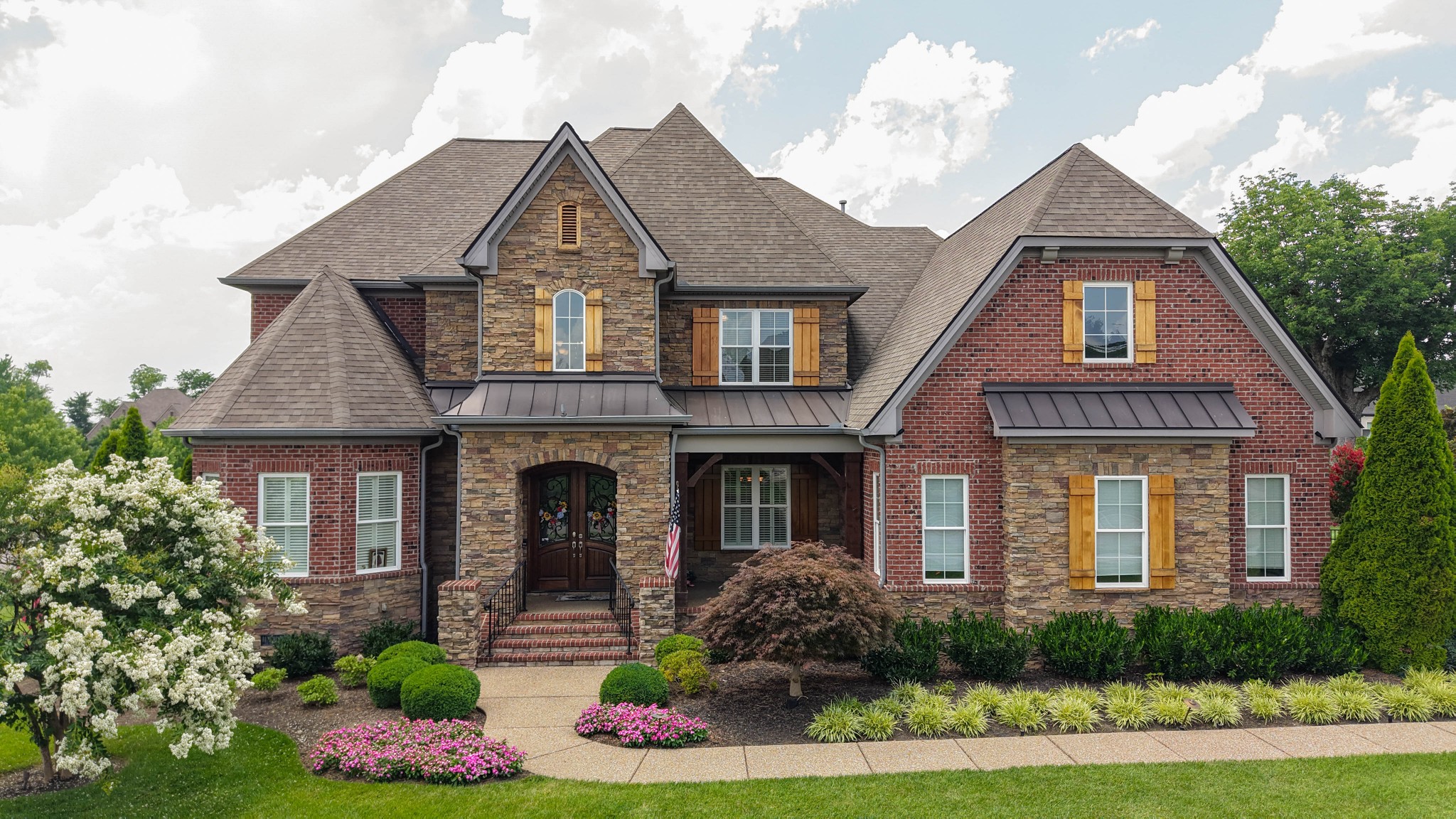 1260 Potter Ln