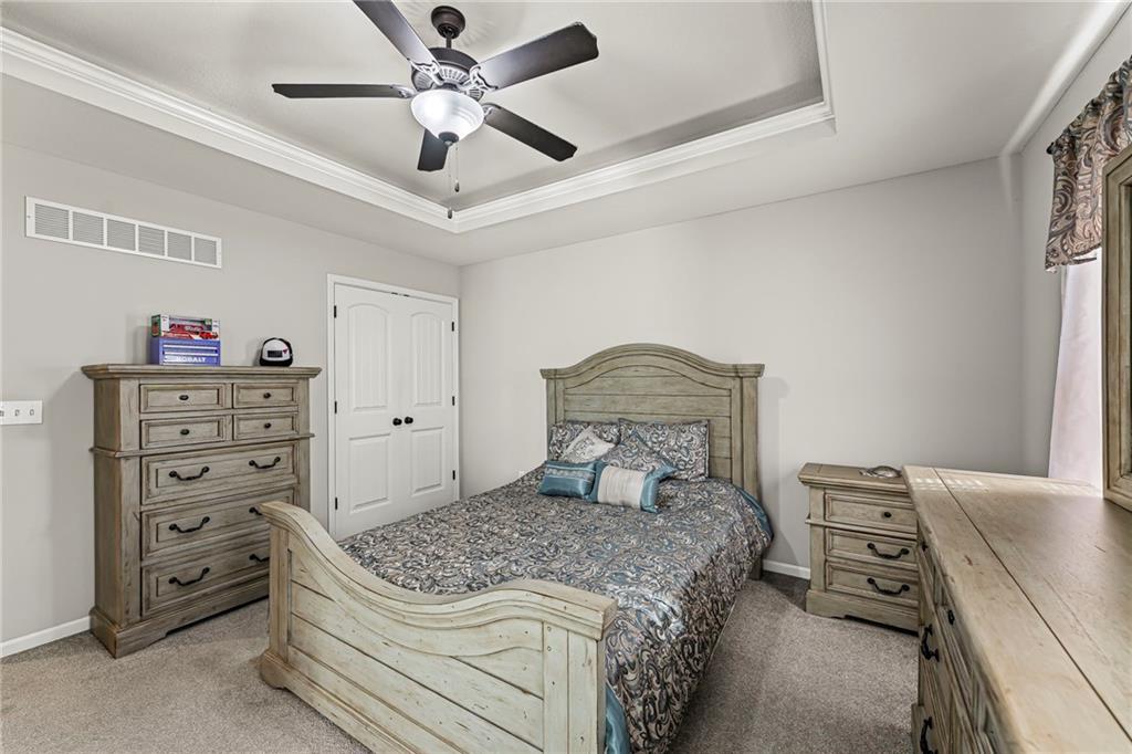 6720 N Cypress Avenue