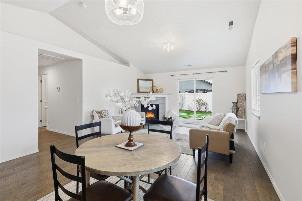 19029 E Frederick Ave