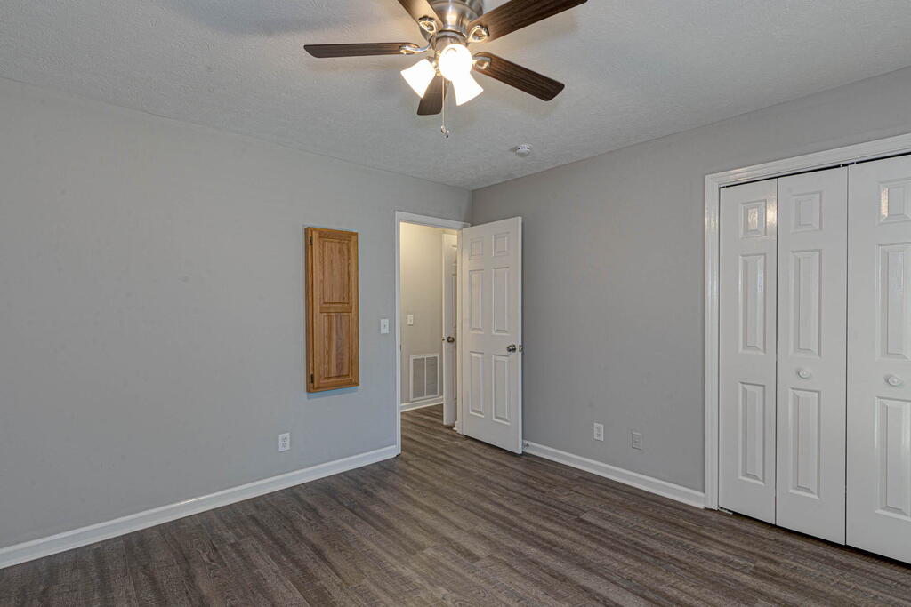 3 North Theri Ct