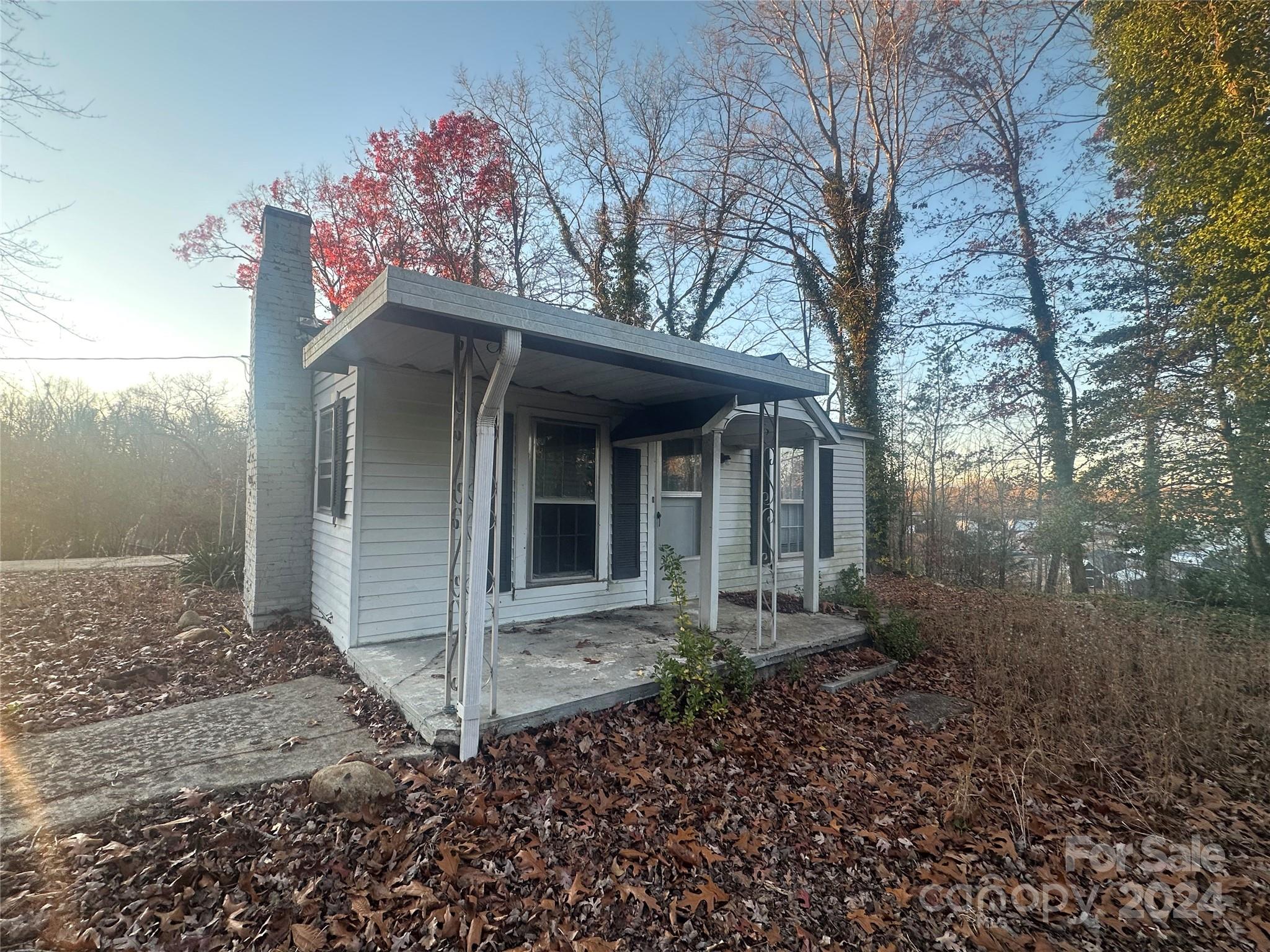 2282 Crystal Drive