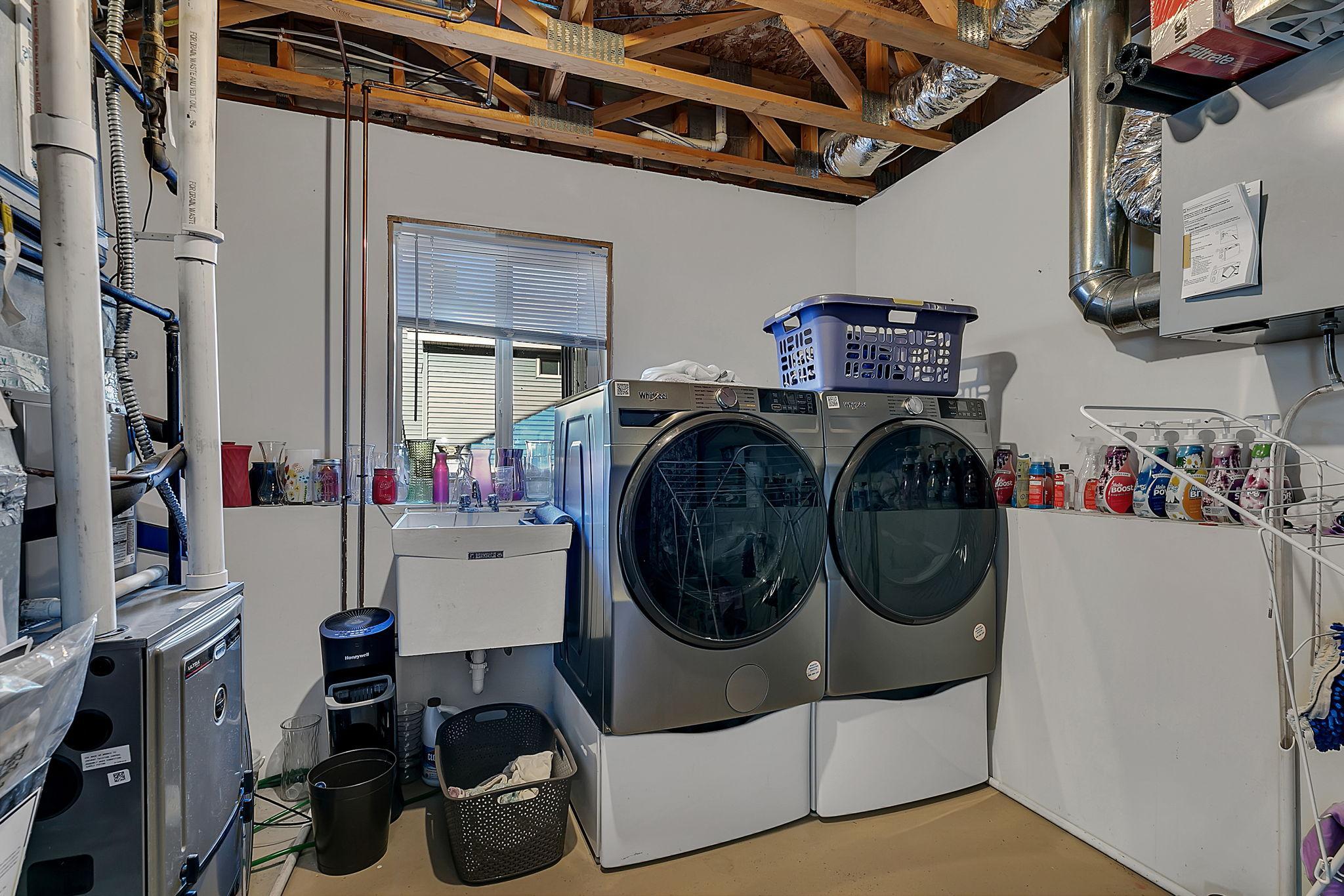 1083 Lawrence Circle