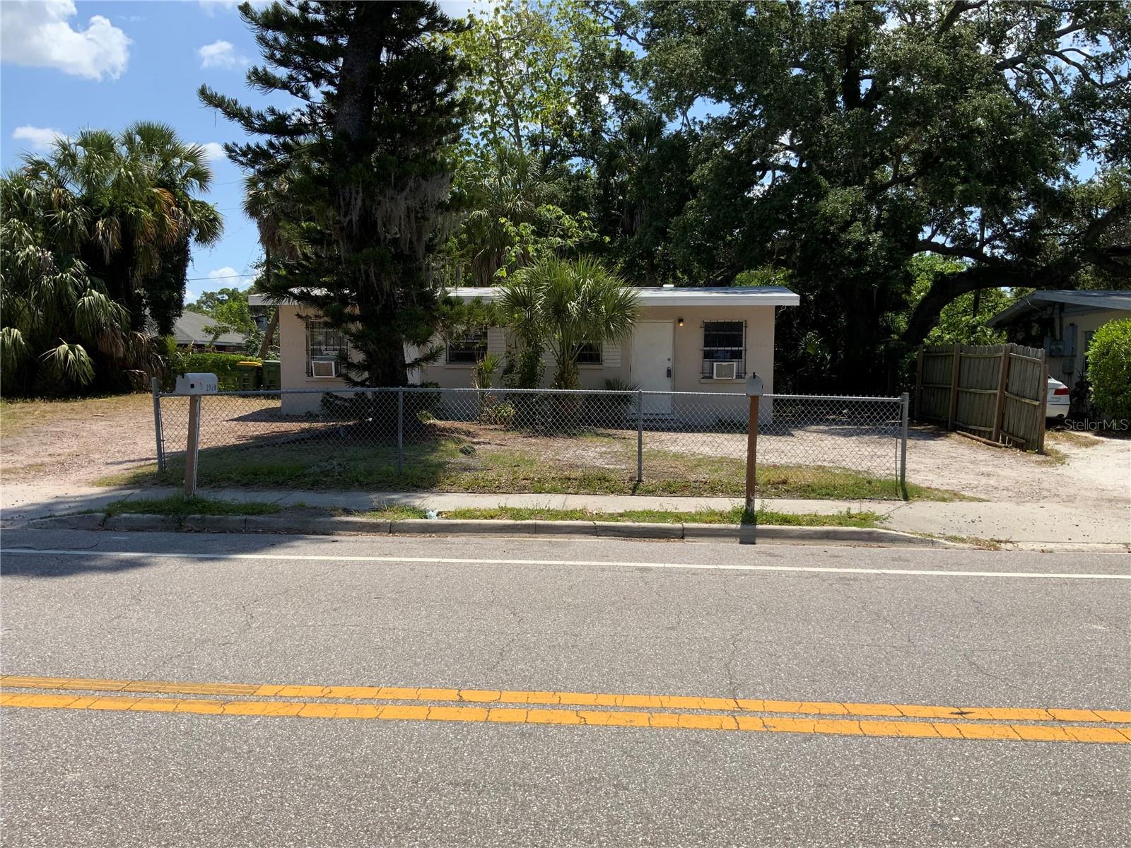 2926 N Orange Avenue