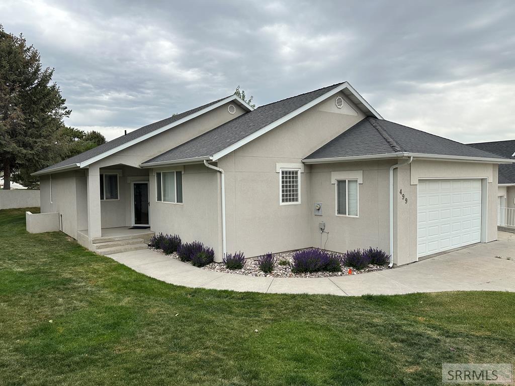 499 Pebble Lane