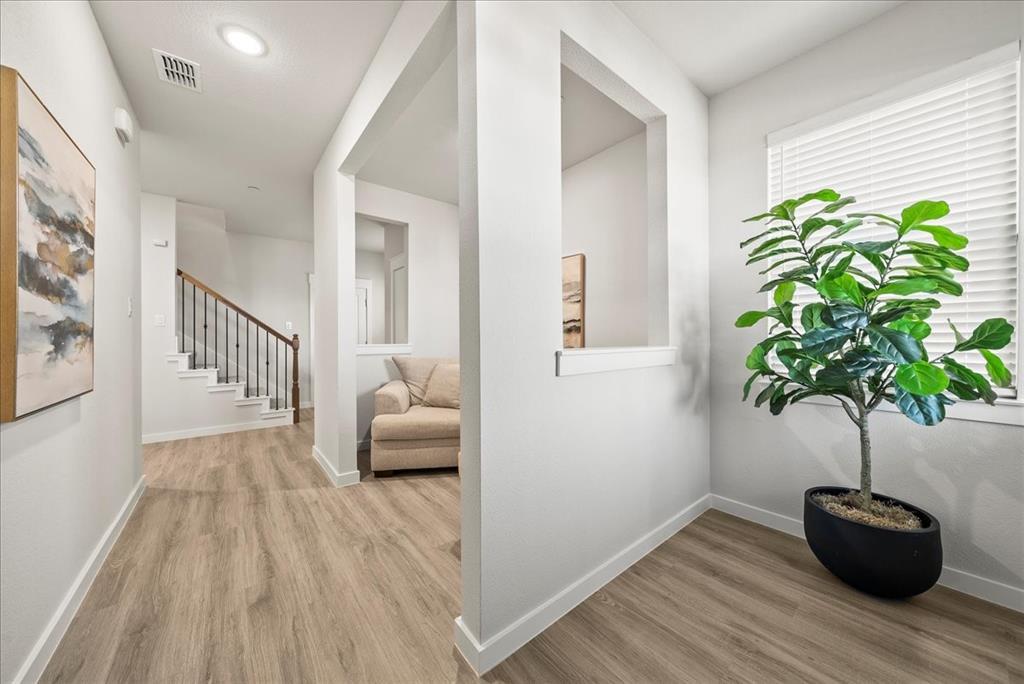 3039 Tenor Way