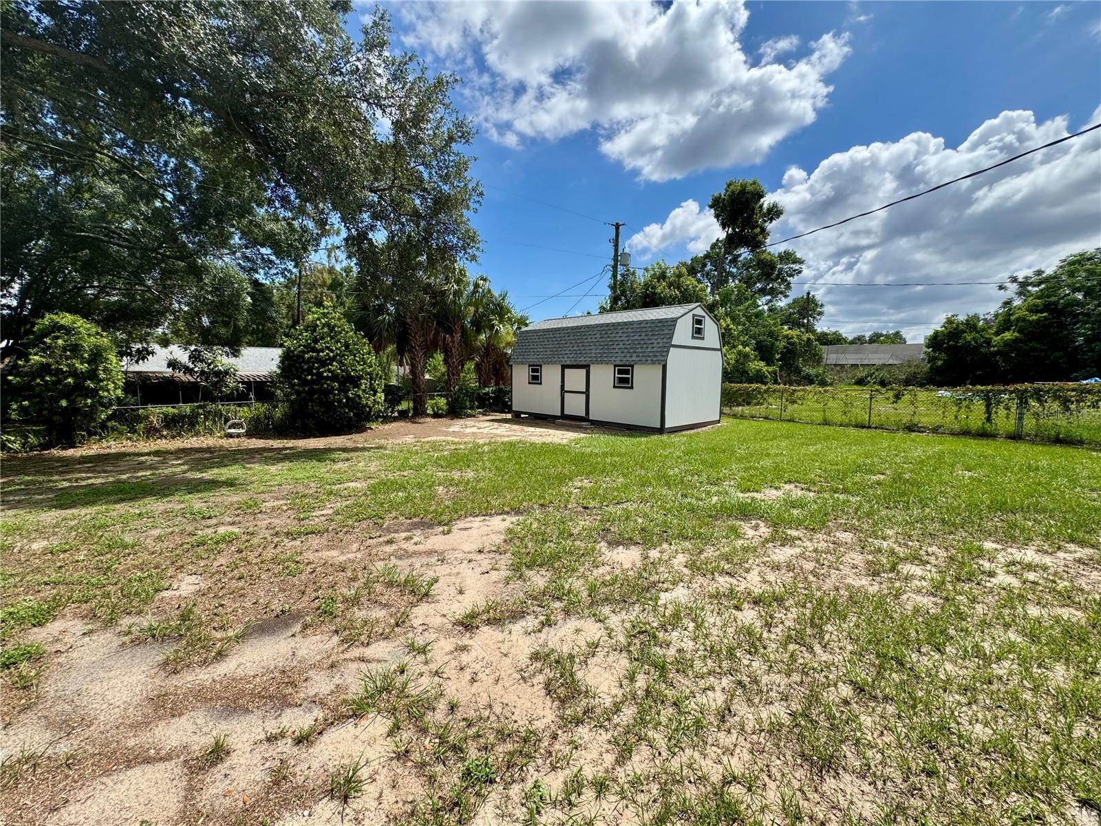 827 Strawberry Lane