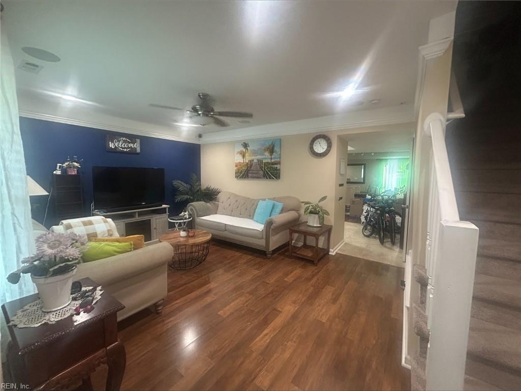 617 Red Horse Lane