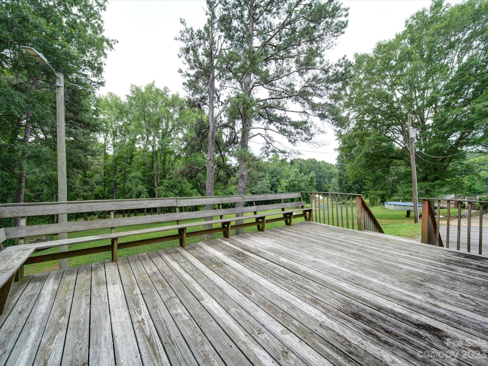 605 Heatherwood Drive