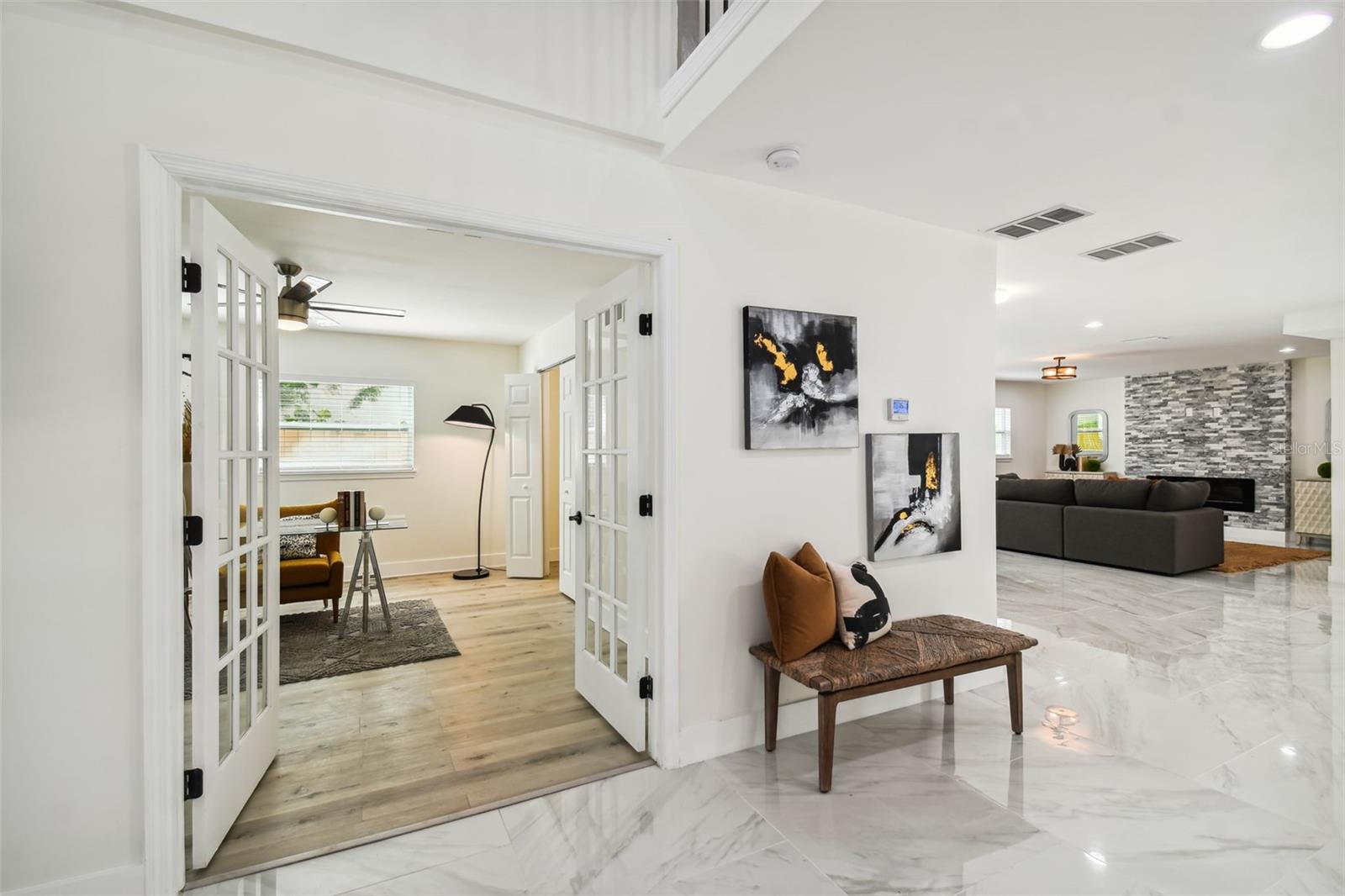 4910 W San Miguel Street