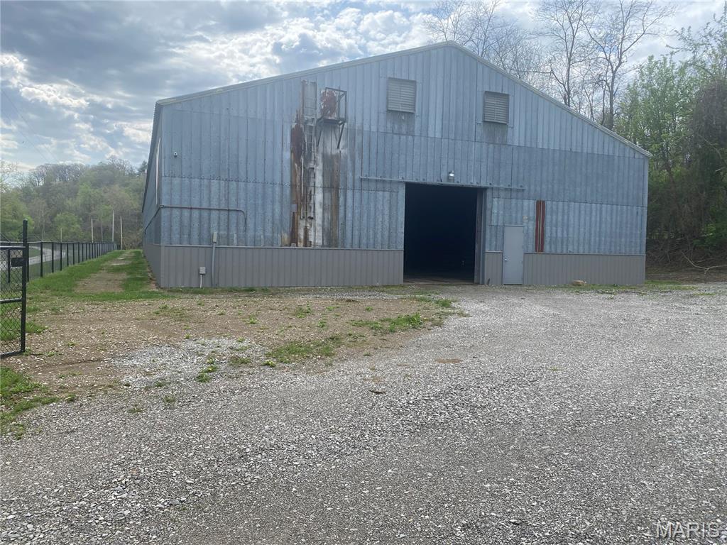 9897 County Road 410