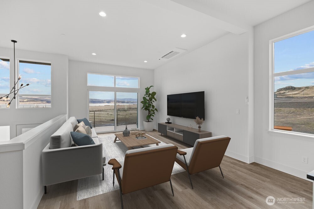 20 Chinook Drive