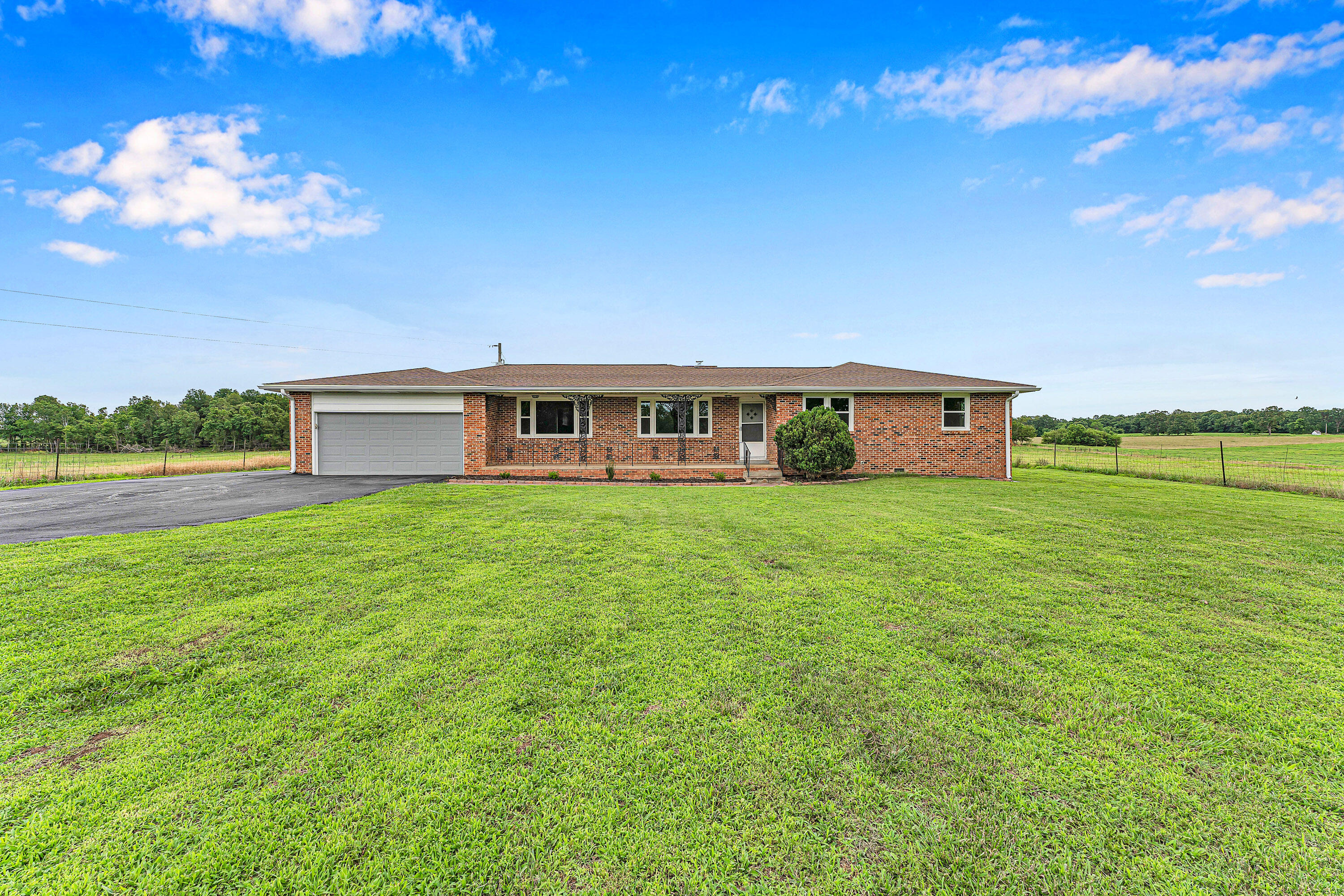 4304 S Farm Road 29