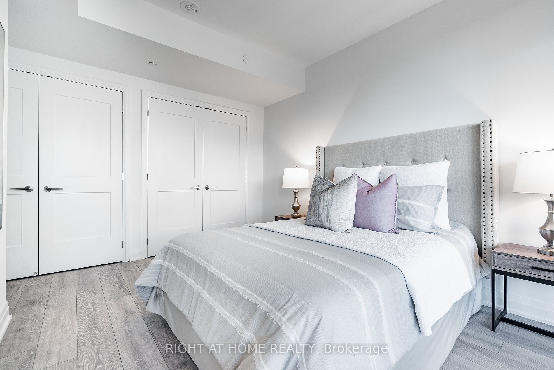 21 E Park St 802