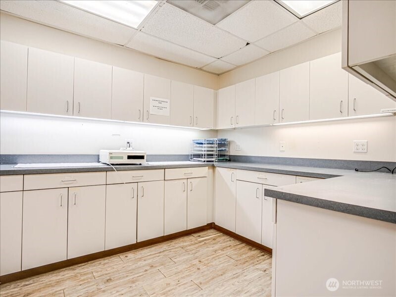 10317 122nd Street E ABCD