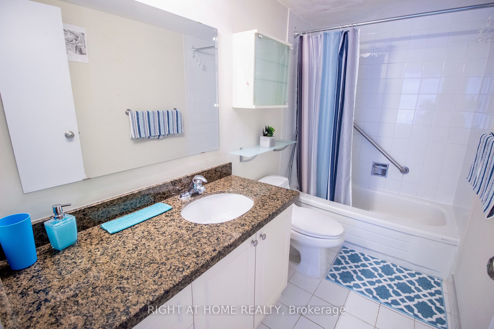 5785 Yonge St 505