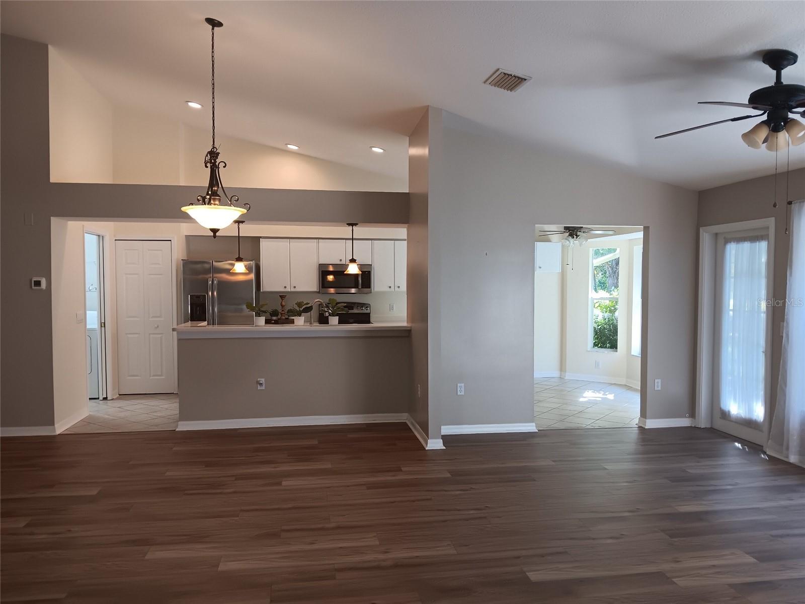 11148 Hollander Avenue