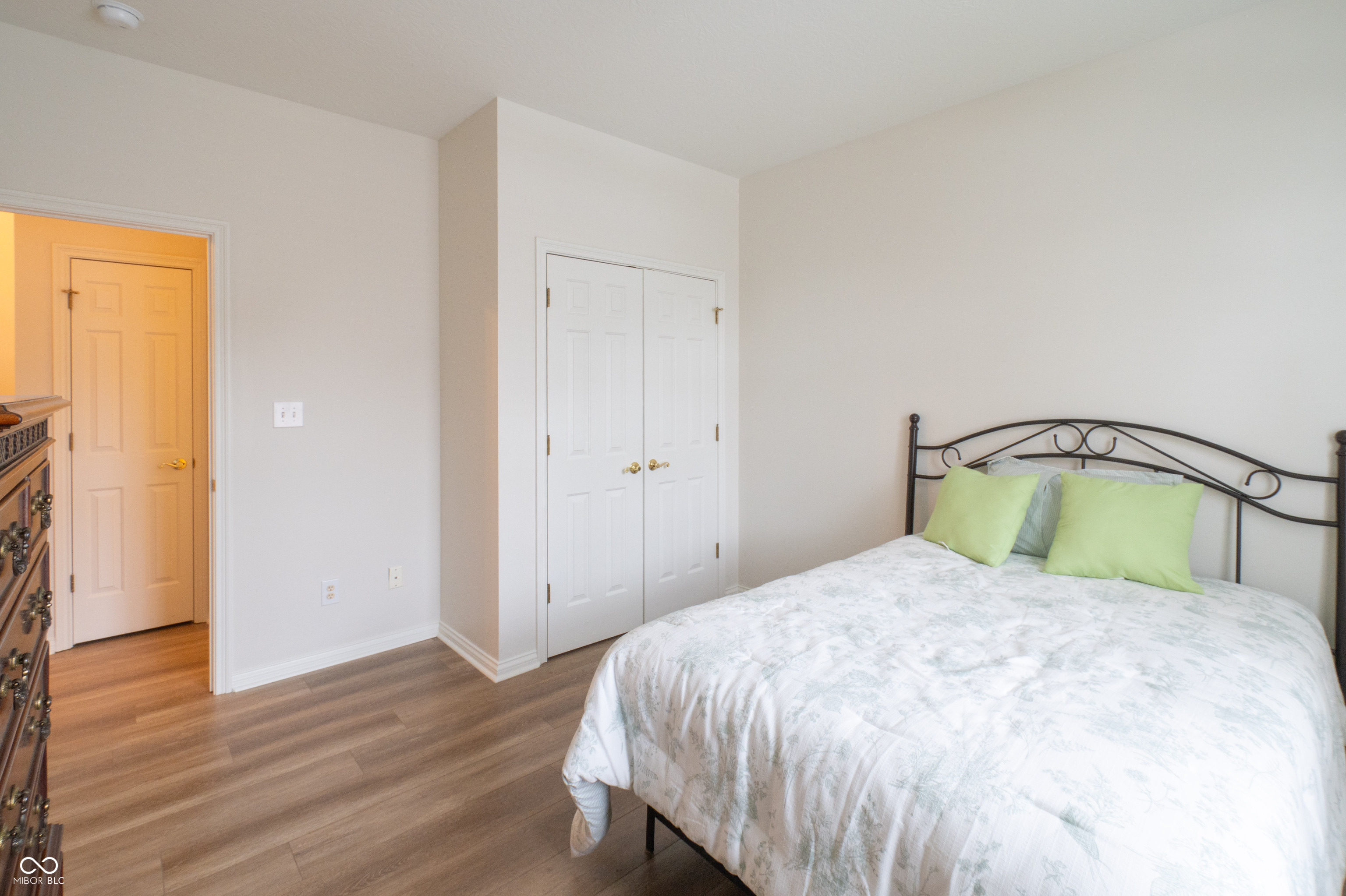 1701 Pathway Drive N