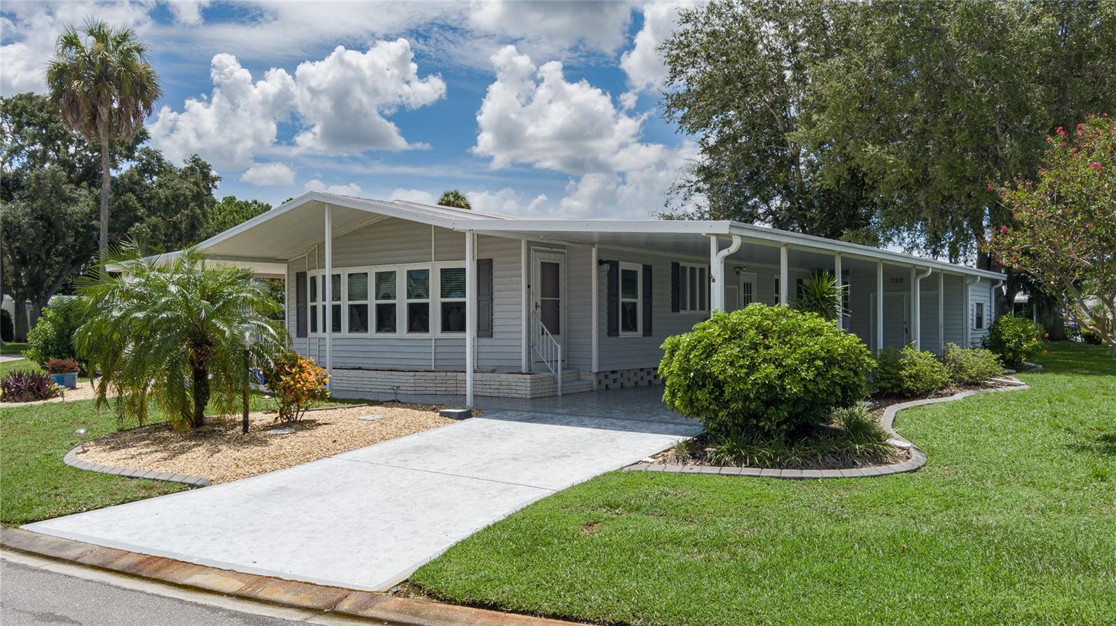 8425 Castle Garden Road