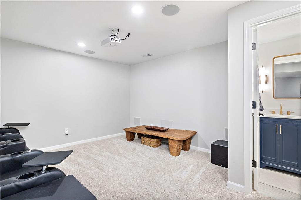 9407 W 124th Terrace