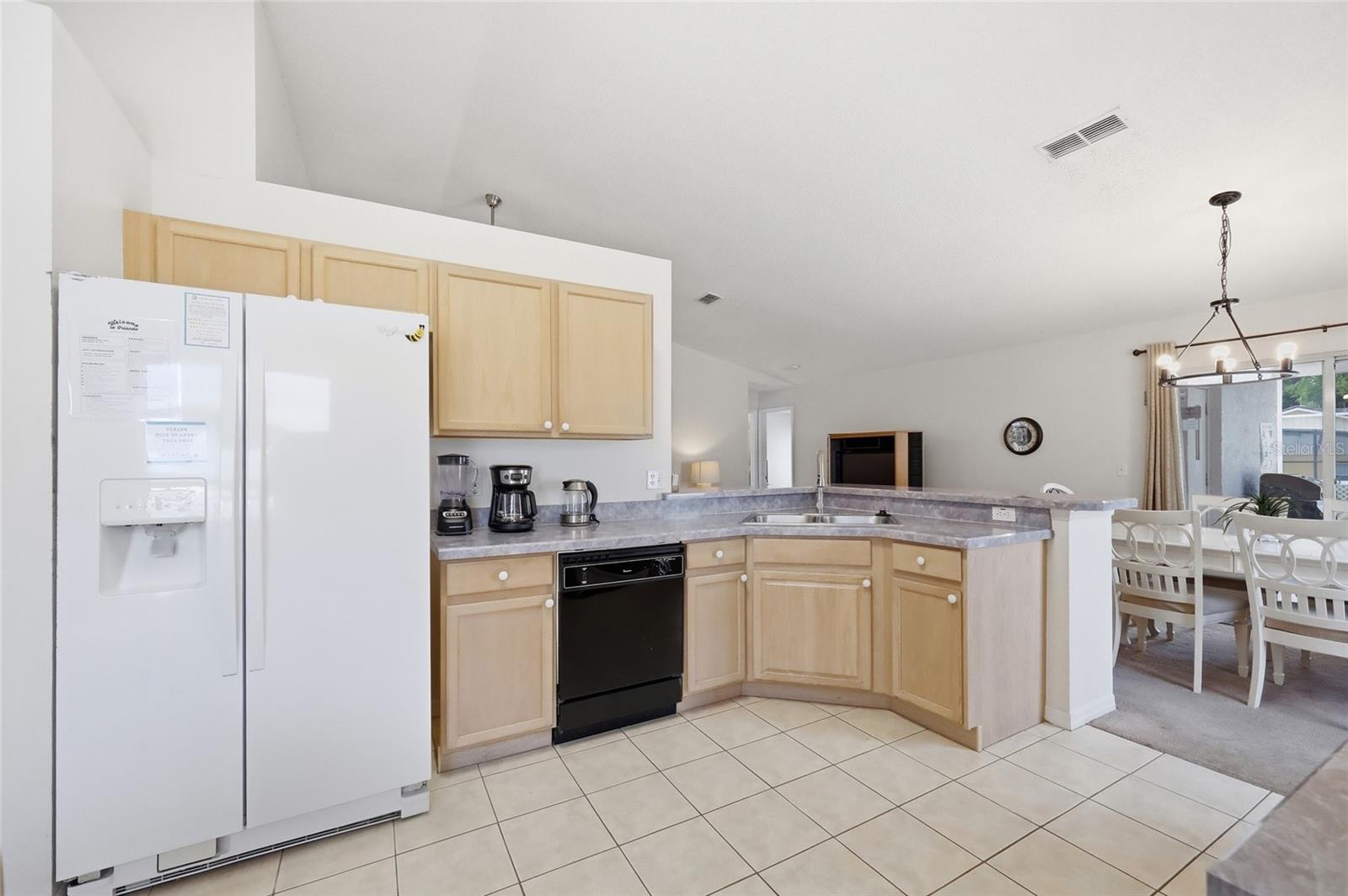 1546 Indian Oaks Trail