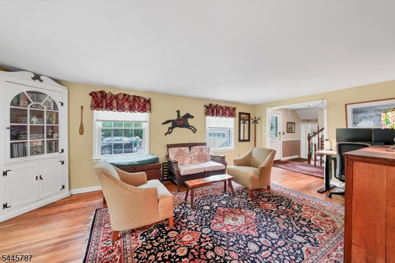 30 Dogwood Dr — photo 4 of 26