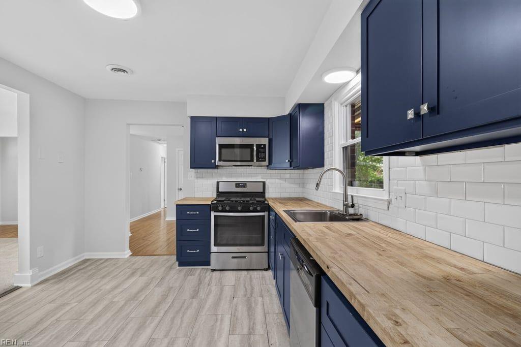 5309 Leesburg Drive