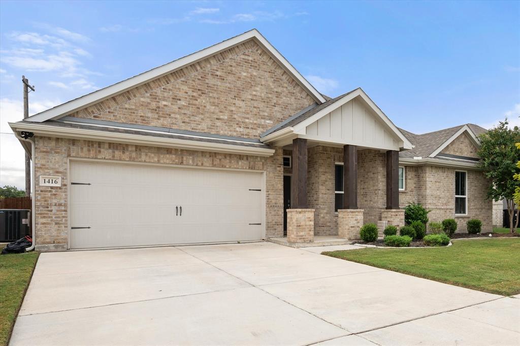 1416 Lakeview Drive