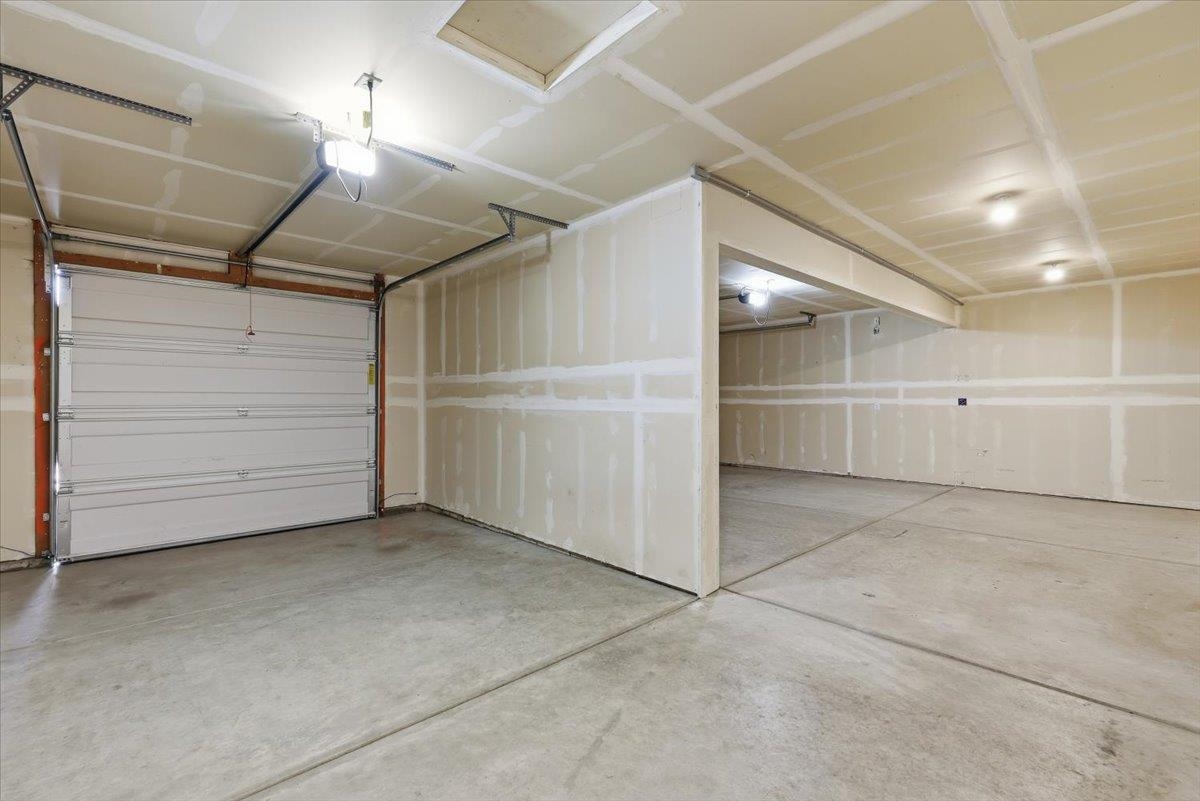 4026 N Arrowleaf Loop