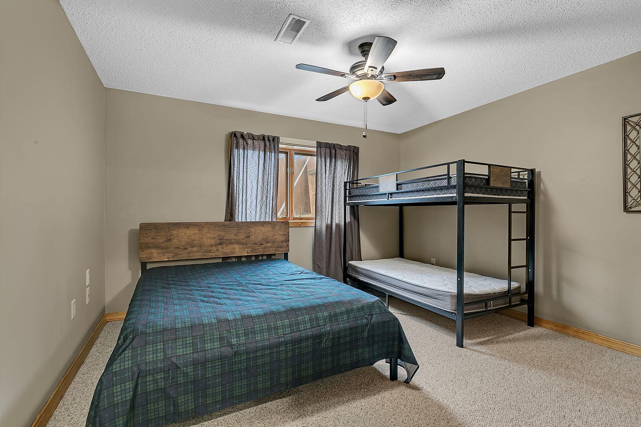 20368 Edgehill Circle