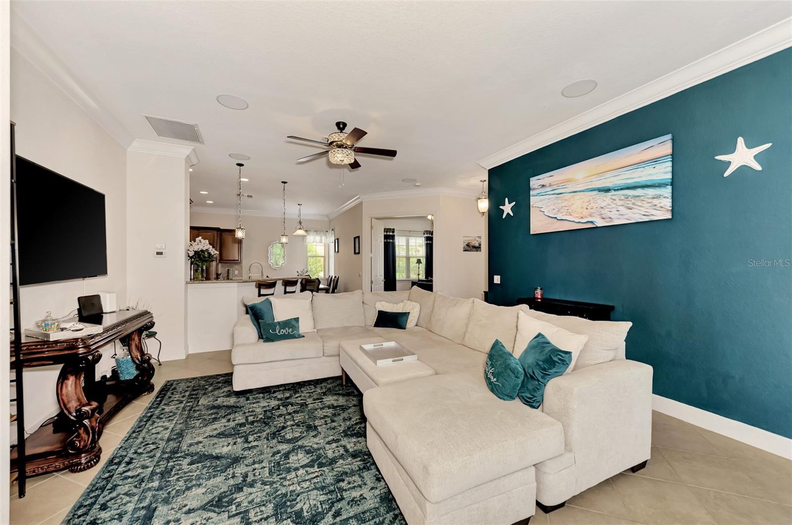 13104 Creekside Lane