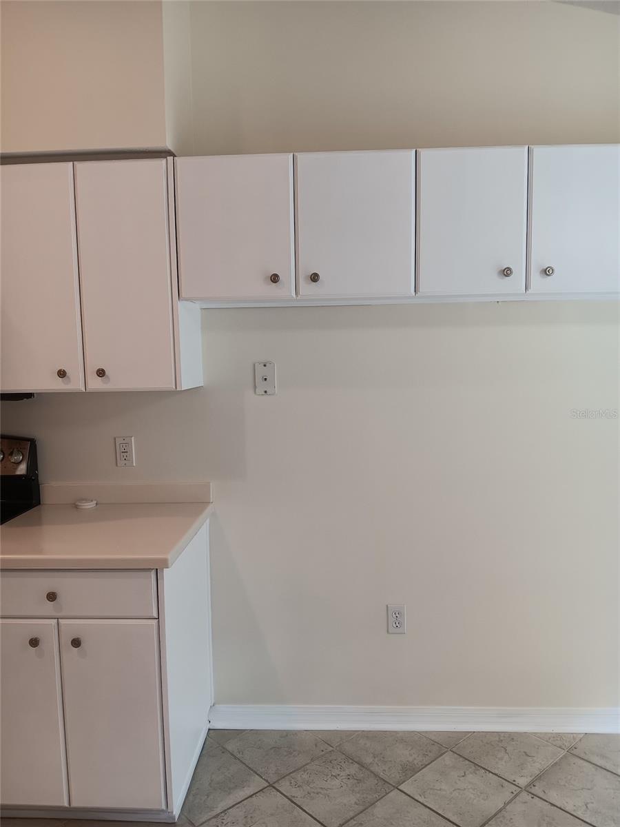 11148 Hollander Avenue