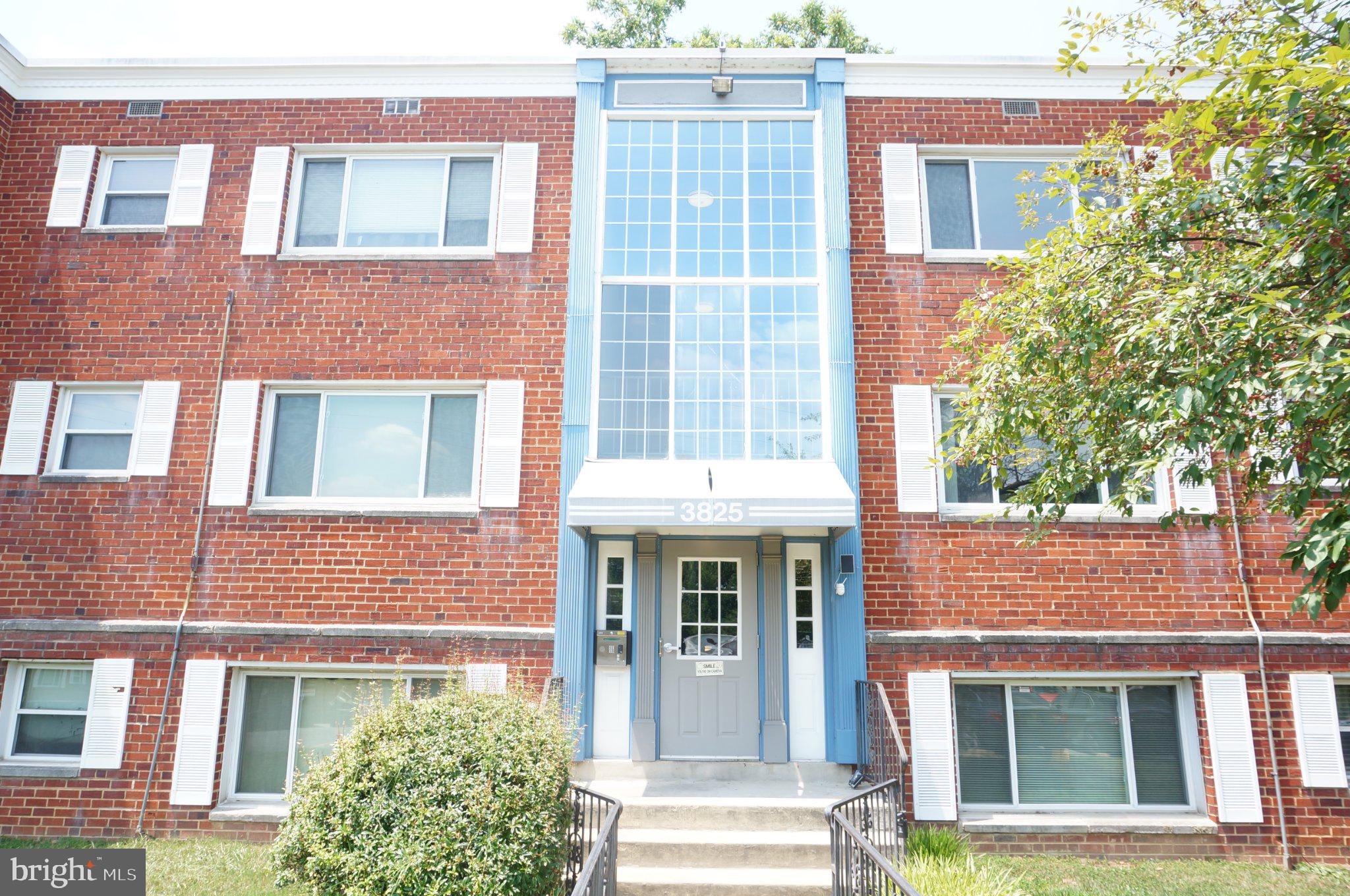 3825 Hamilton Street C-302