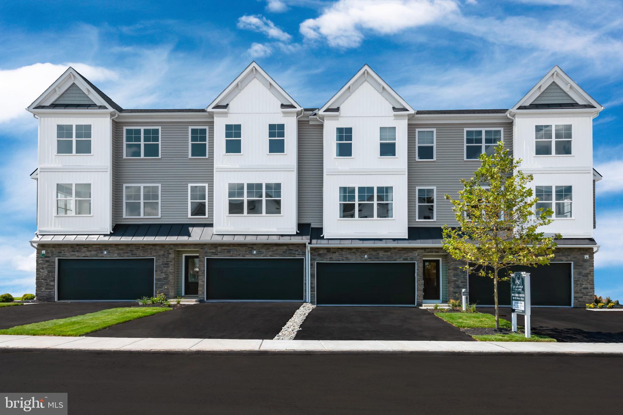 34 Warren Dr  