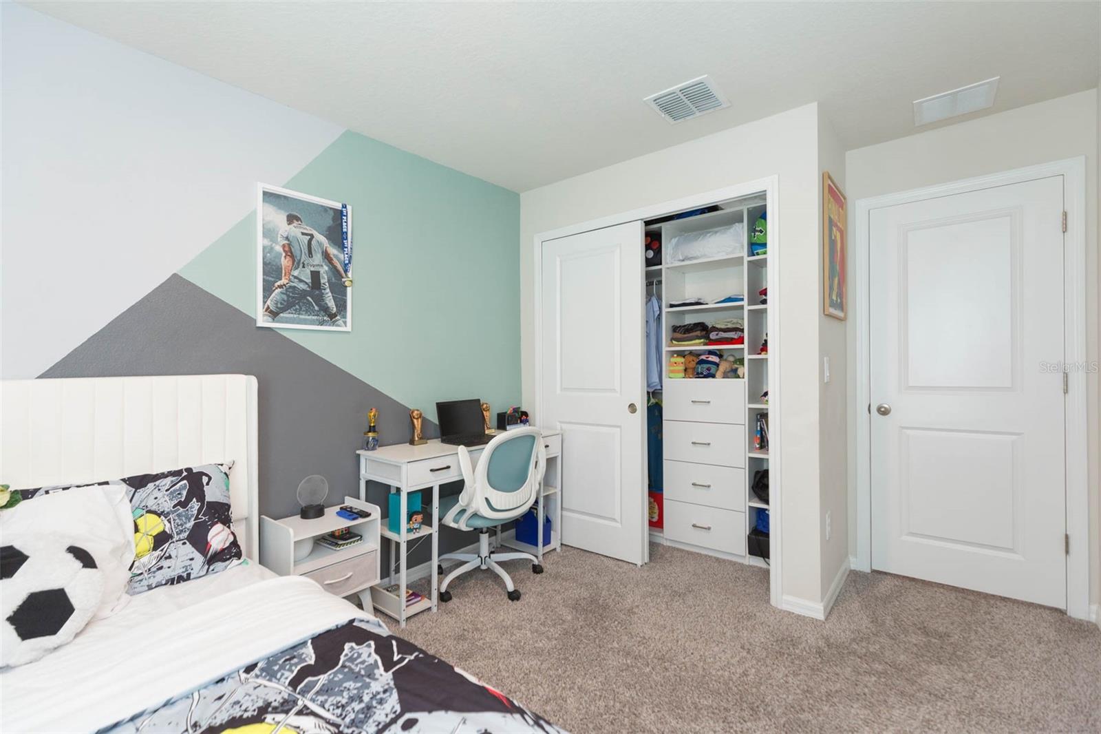 2760 Emory Sound Place