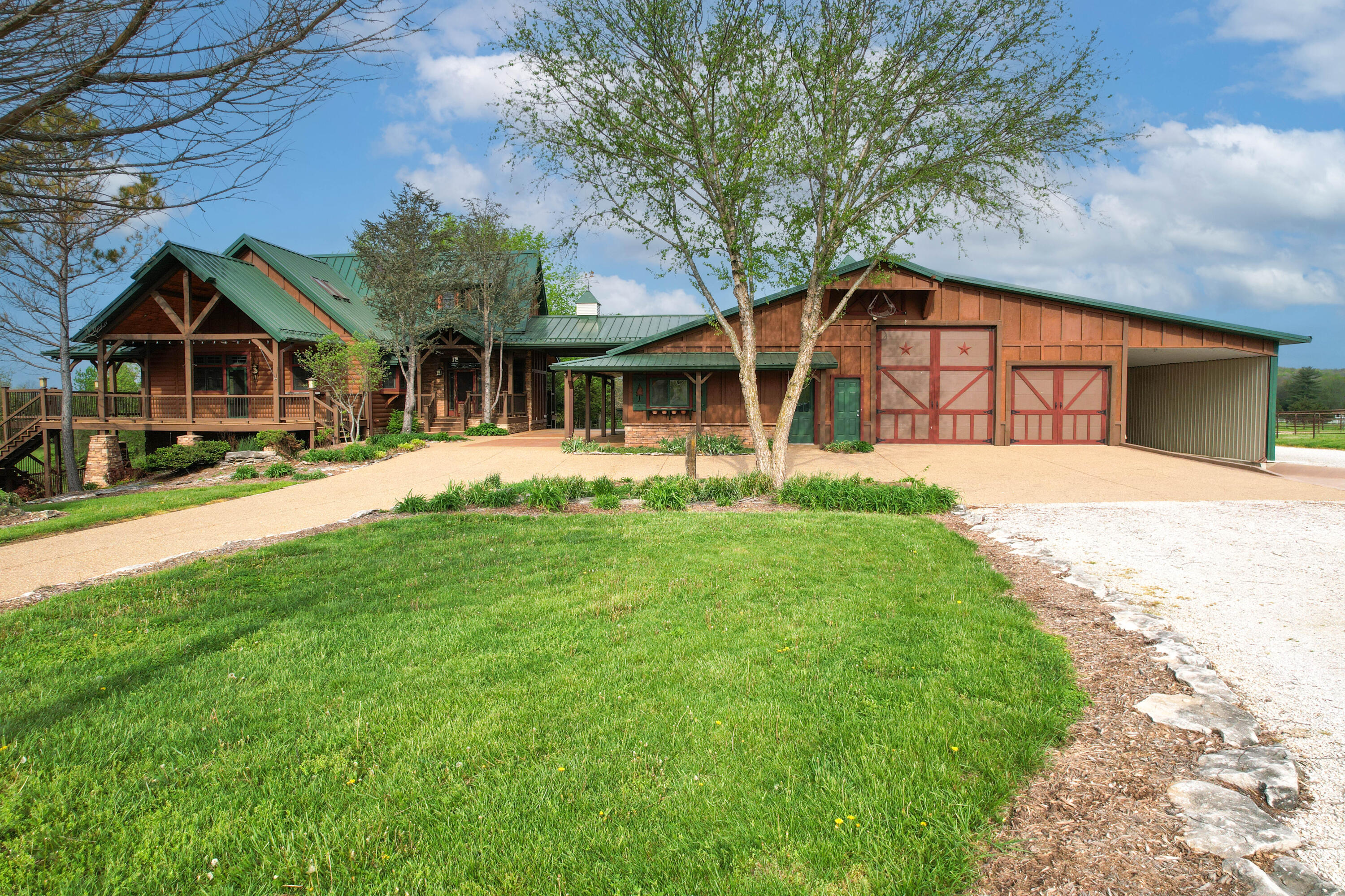 1781 W Blue Springs Road
