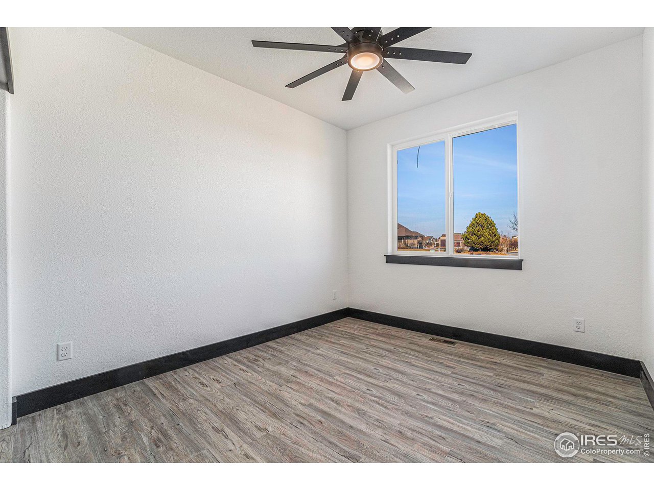 8759 Longs Peak Cir