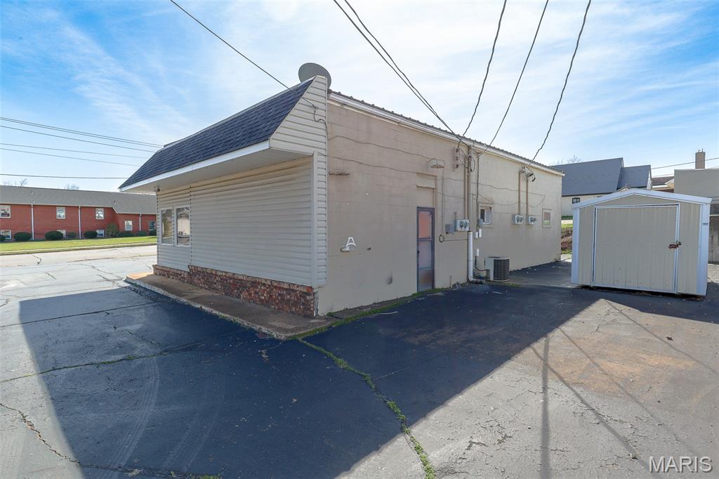 120 E College