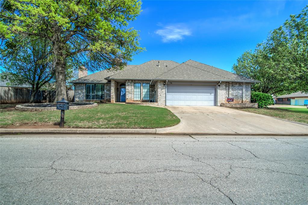 This home is located in a very convenient cozy neighborhood. It offers 3 beds, 2 baths and a half bath for your guests. There is a second living right off of the kitchen that is currently being used as a second dining. All of the bedrooms are spacious and the two secondary rooms are attached with a jack and jill bathroom.