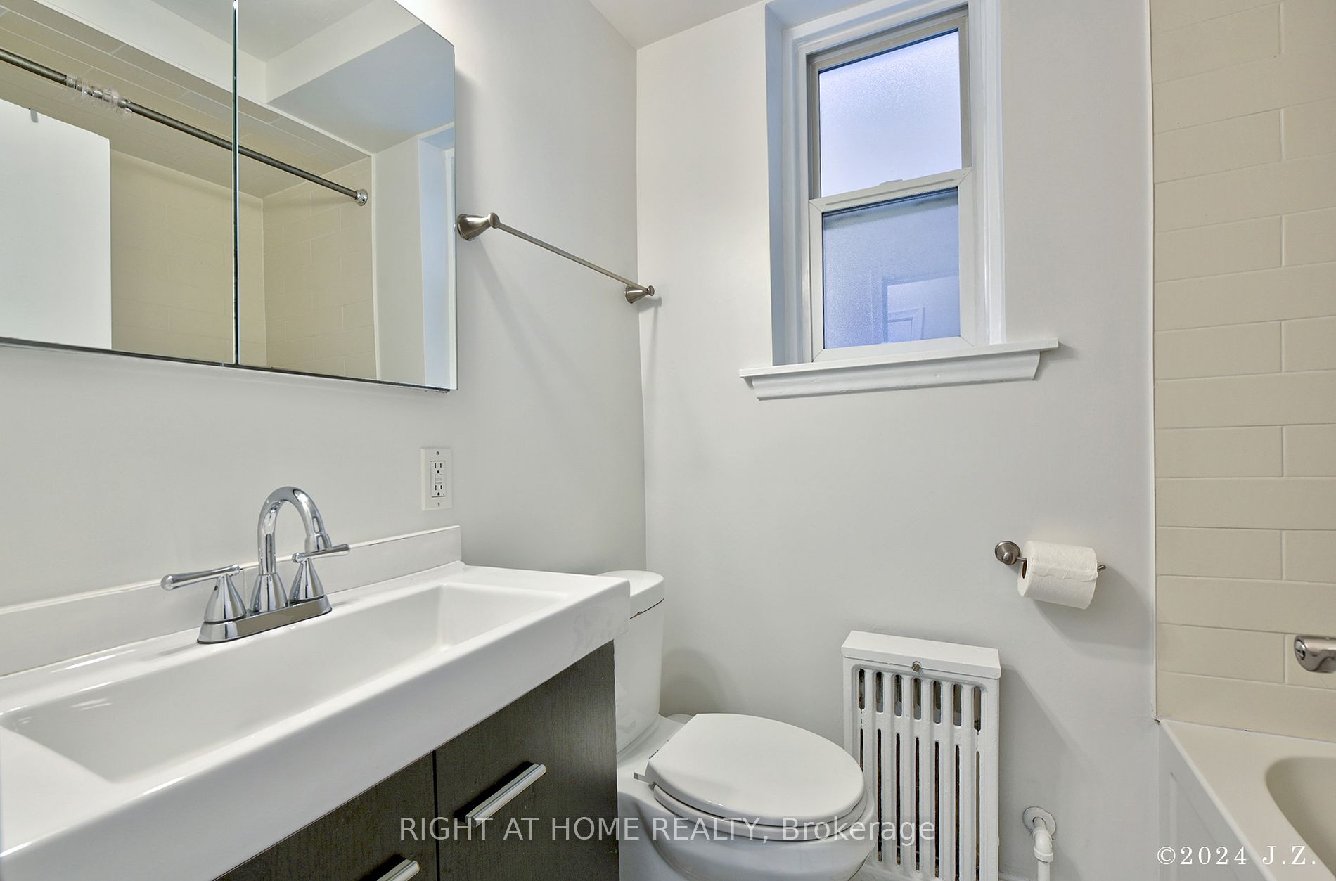 41 Frankdale Ave L/Level