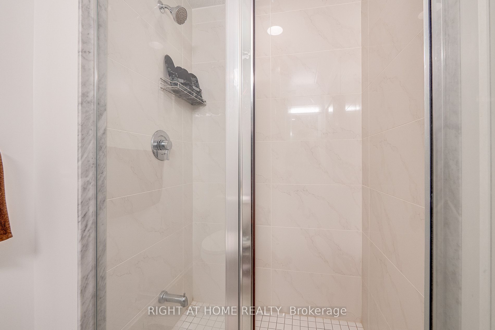 58 Orchard View Blvd 1707