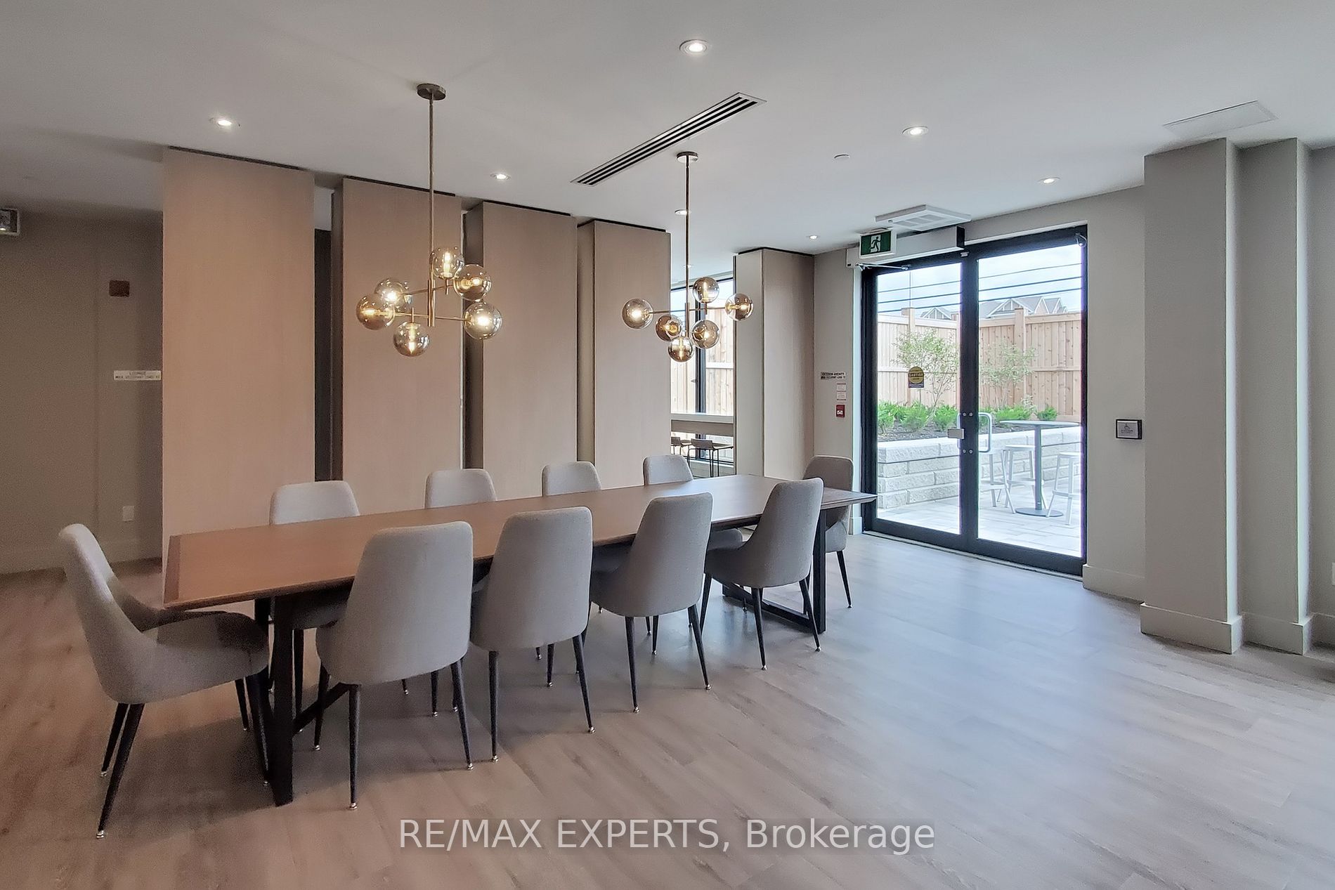 1440 Clarriage Crt 106