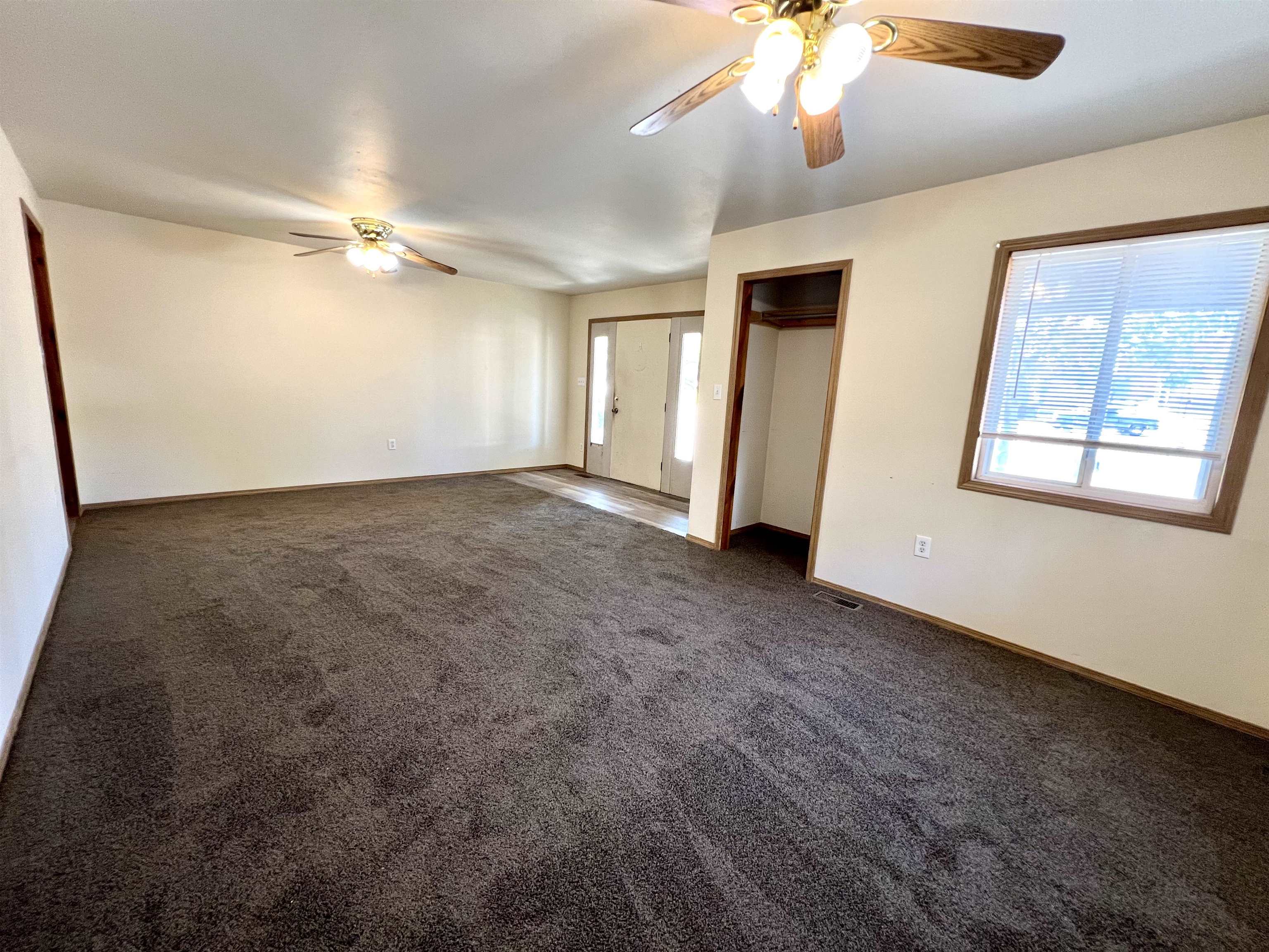 210 W Chestnut