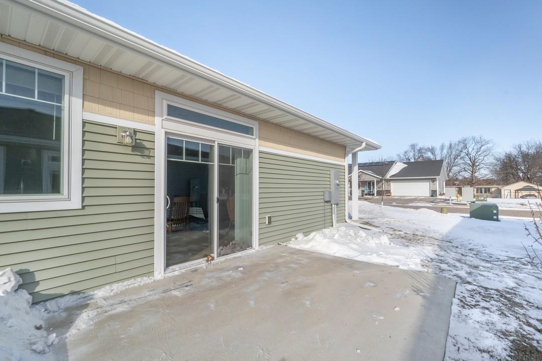 812 Parkside Lane
