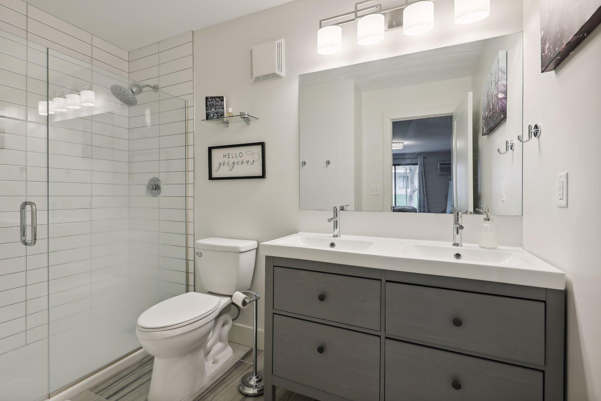 10511 Cedar Lake Road 217