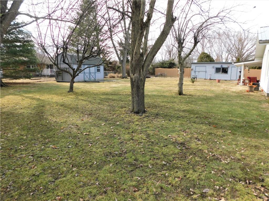 103 W Poplar Drive